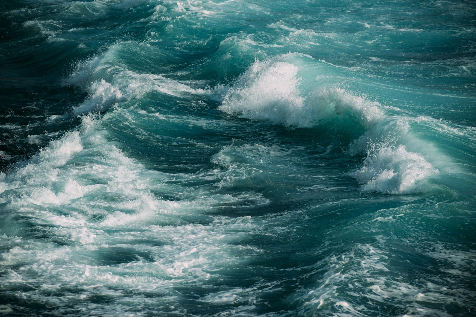 Onda do oceano em movimento